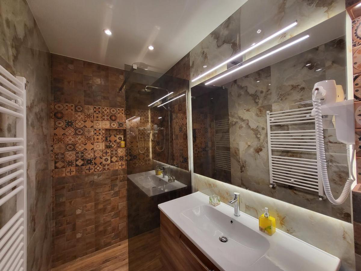 Grozavesti Luxury Apartment With 2 Rooms Bukarest Exterior foto
